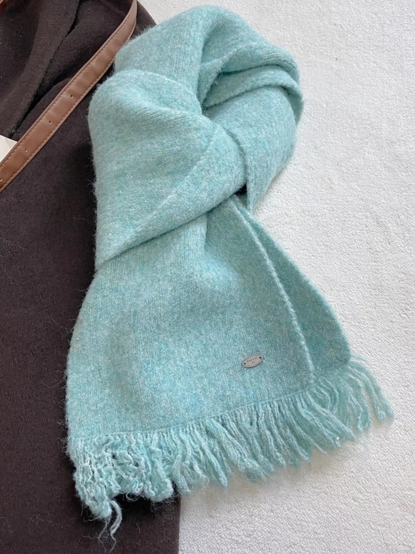 02d00fa95a2049428b2da5cc54bc045d-Max-Origin