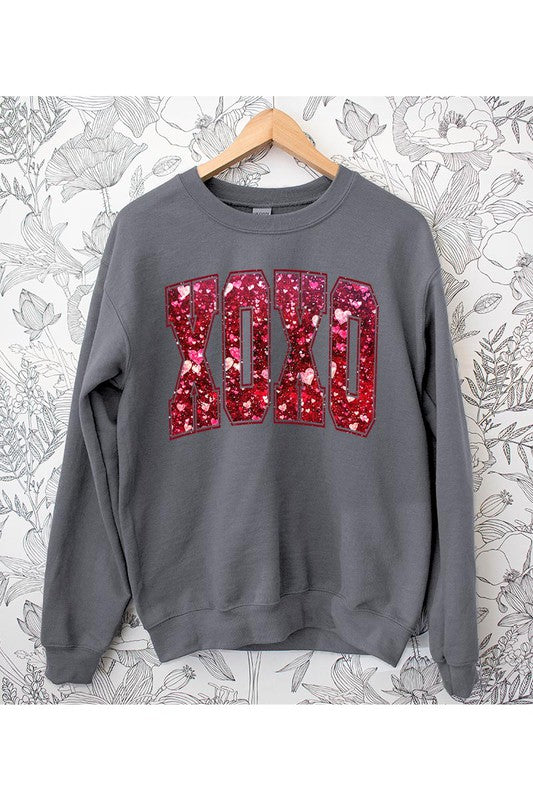 XOXO FLEECE SWEATSHIRT