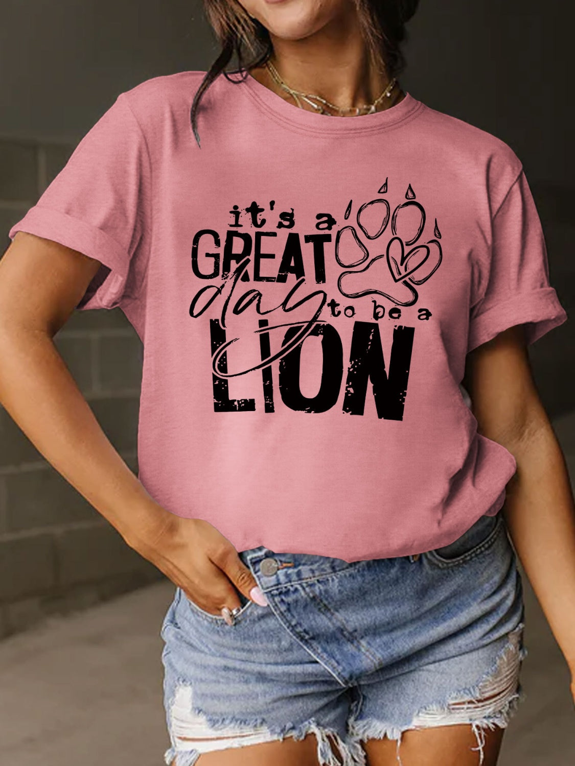 It's a Great day to be a Lion Short Sleeve T-Shirt