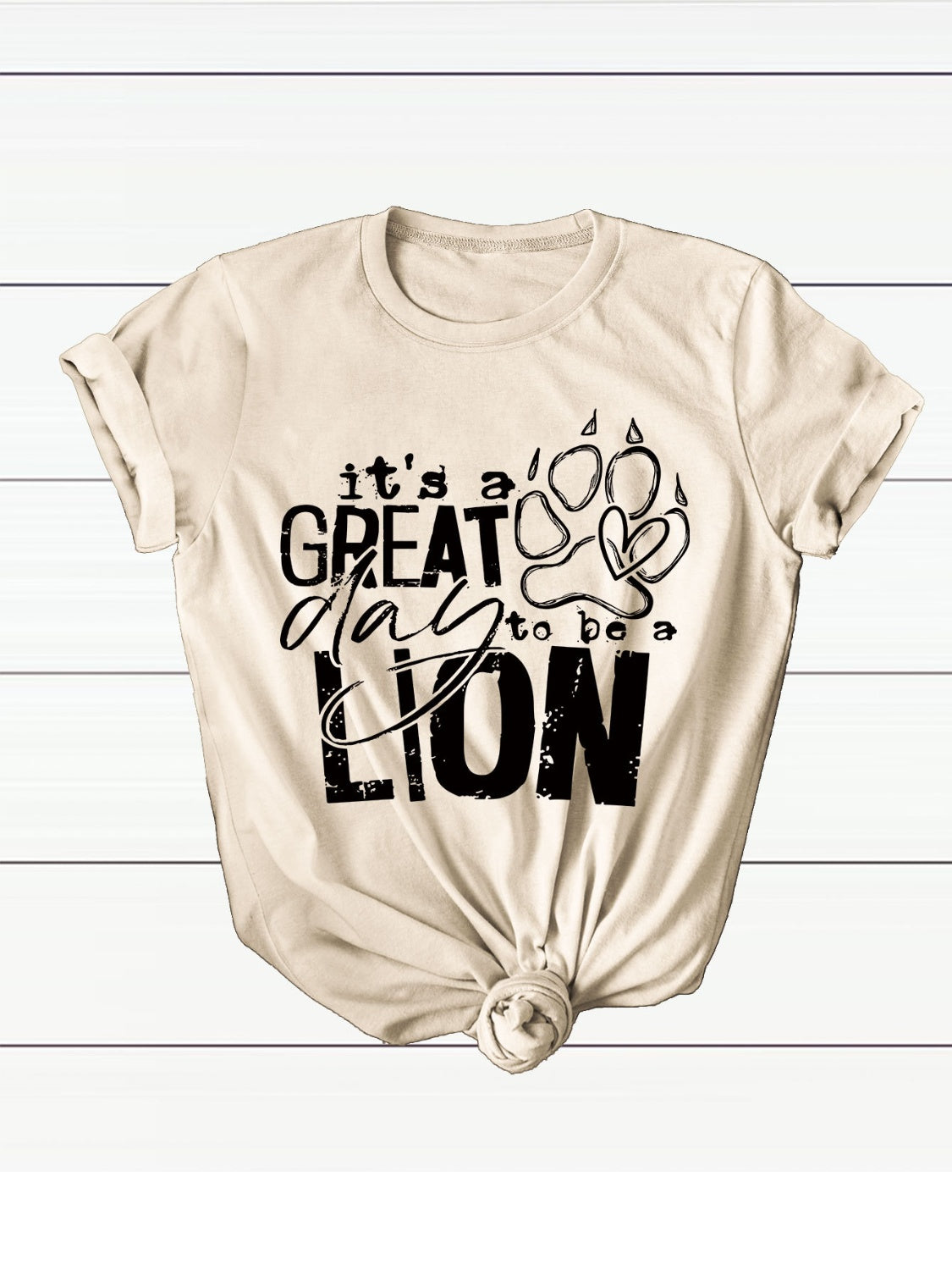 It's a Great day to be a Lion Short Sleeve T-Shirt