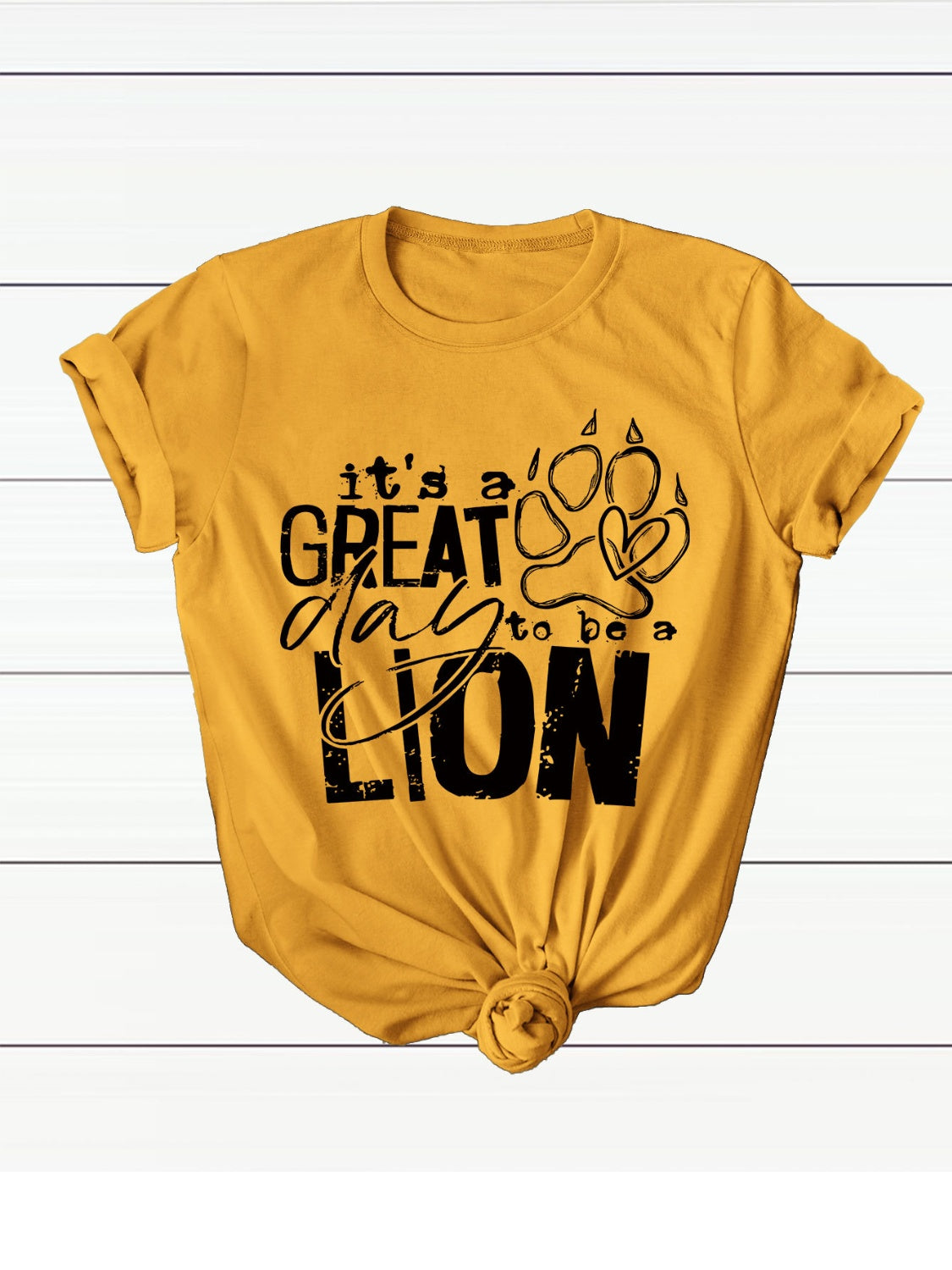 It's a Great day to be a Lion Short Sleeve T-Shirt