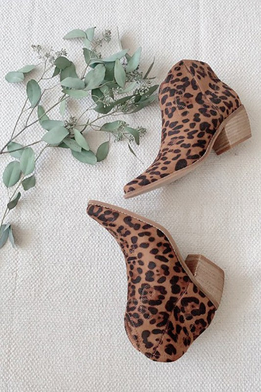 LEOPARD BOOTIES