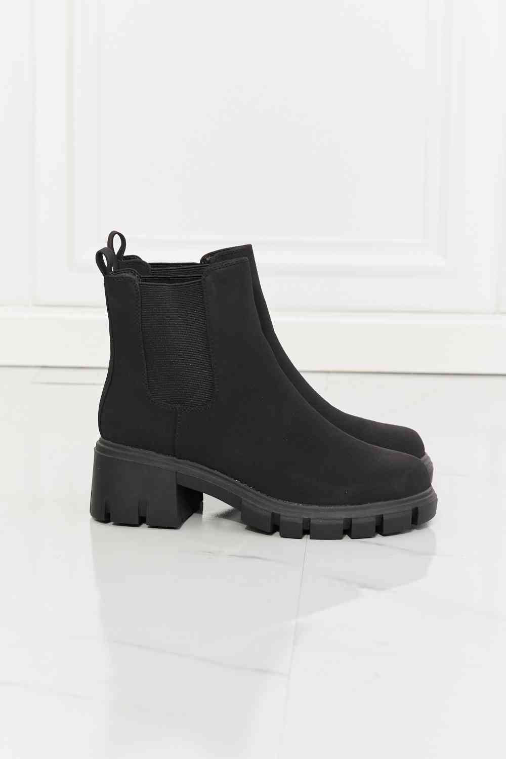 Work For It Matte Lug Sole Chelsea Boots in Black